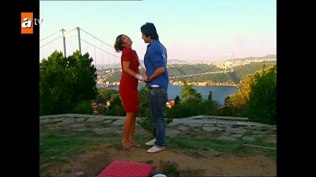 Selena neden ağlıyor?