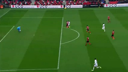 Guingamp 2-5 Nice : Buts Alassane Plea