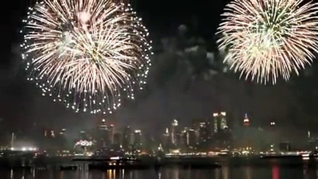 4th of July Fireworks in New York City MUST WATCH Best Firework Show USA