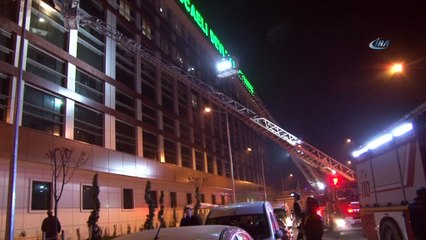 Kocaeli Devlet Hastanesi yoğun bakımında yangın paniği