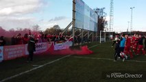 Nord Eclair - Football - La communion entre l'équipe du Pays Blanc et leurs supporters après le partage au Pays Vert (1-1).