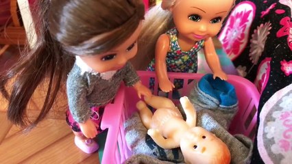 Barbie doll LAUNDRY!! Baby gets washed?!?