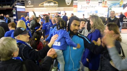 Retour des joeurs de Mons Hianaut à l' Arena.Vidéo Eric Ghislain