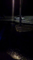 Las olas arrasan con los coches en Garachico 3