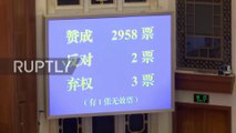 2958 députés chinois élisent leur président à vie...