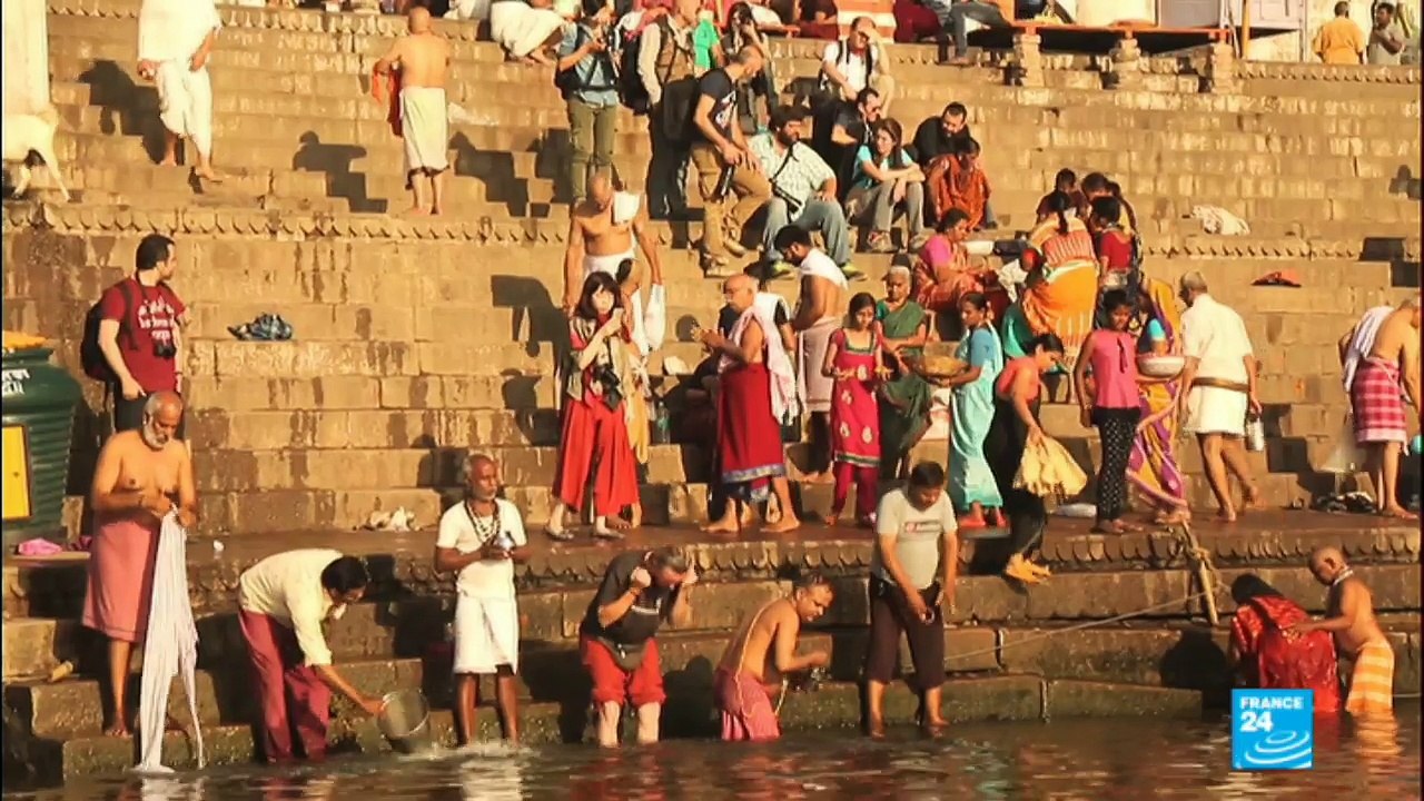 Inde : À Varanasi, la volonté de redonner vie au Gange