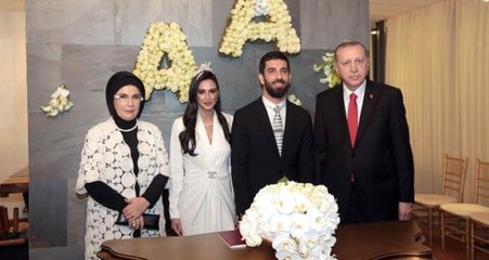 Aslıhan Doğan, İmzayı Atar Atmaz Soyadını Değiştirip Yeni Instagram Hesabı Açtı