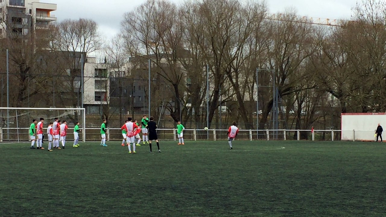 TSBI U16/17 But sur coup franc de l'ES METZ