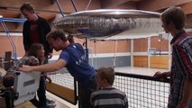 RC airship training (team Windreiter) - Arduino-controlled RC blimp flying indoor