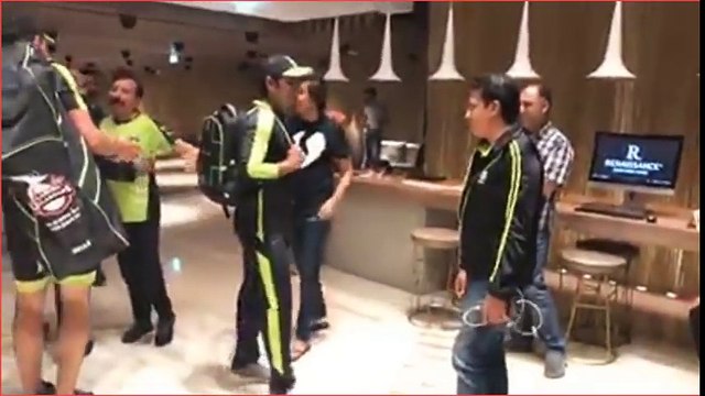 Lahore Qalandars vs Karachi Kings - Super Over Fawad Rana Celebrations after Win the Match - YouTube