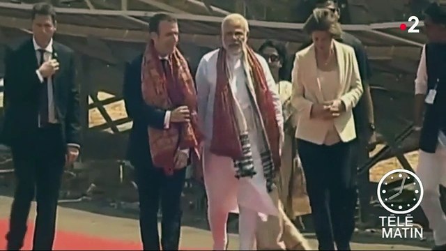 Inde : Emmanuel Macron inaugure une centrale solaire