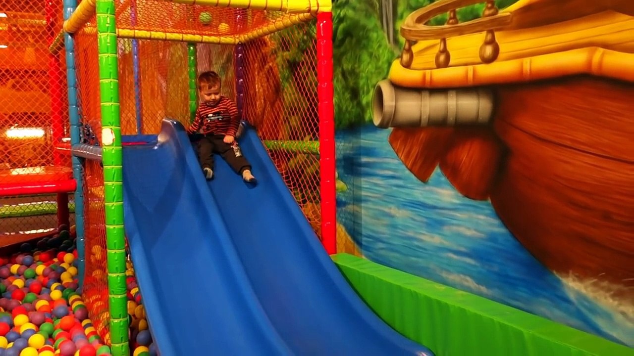 Playground Fun Play Place for Kids play centre ball playground with balls play room playroom