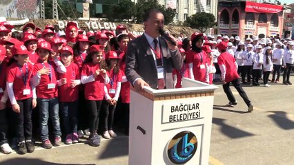 Çocuklar işaret dili ile İstiklal Marşı okudu - İSTANBUL