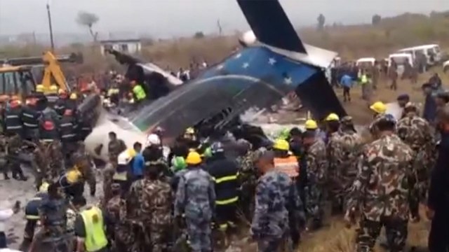 70여 명 탄 방글라데시 여객기 네팔 공항 인근 추락...최소 50명 사망 / YTN