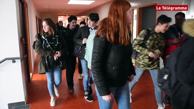 Plounéour-Menez (29). Les élèves enfin dans le nouveau collège