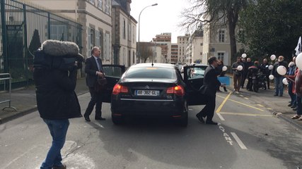 Les motards en colère devant la préfecture vendéenne.