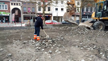Sambreville: la Grand-Place d'Auvelais en travaux