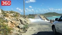 Nuk respektoi tabelën e rrezikut për urën e mbyllur, valët gjigande të detit e hedhin nga ura (360video)