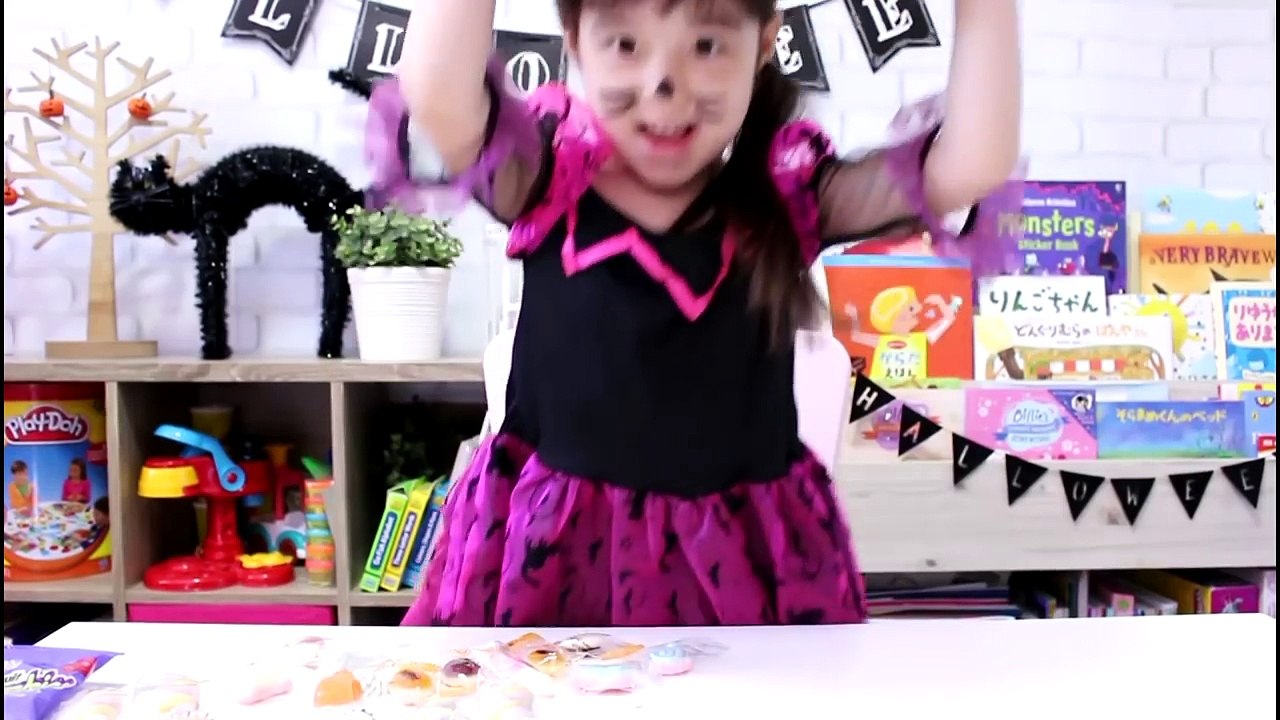 ハロウィン☆どんなお菓子が出てくるかな？海外 お菓子 Halloween Candy MayuChannel