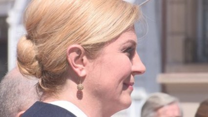 Presidenta de Croacia homenajea monumento de héroe de independencia argentina