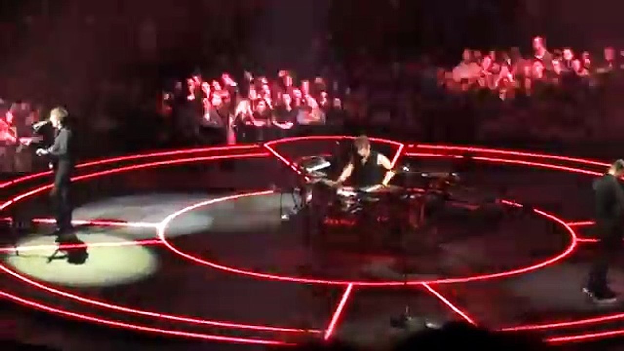 Muse - Interlude + Hysteria, Barclays Center, Brooklyn, NY, USA  1/27/2016