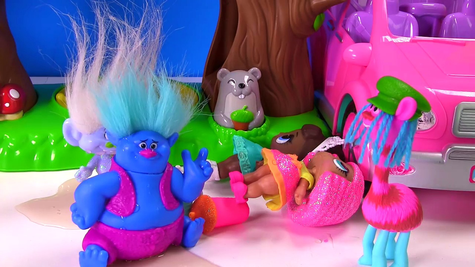 ⁣Dreamworks TROLLS Rescue! LOL Surprise Dolls Poppy & Branch