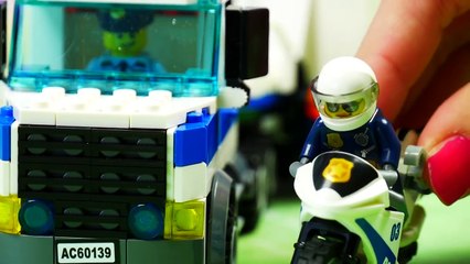 Ucieczka Złodziei - Lego City Policja - Bajki dla dzieci