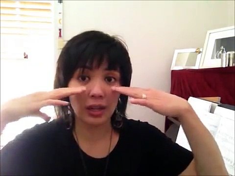 How to sing really LOW notes well - Vocal Techniques