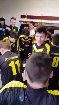 Le cri de guerre des U15 A après leur victoire face aux GDR B