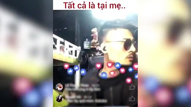 Chàng trai hot nhất Facebook Hoa Vinh bị mẹ bóc phốt ngay trên sóng livestream