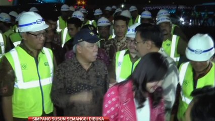 INDAHNYA Lampu Simpang Susun Semanggi, Setiap 30 Detik Berubah Warna