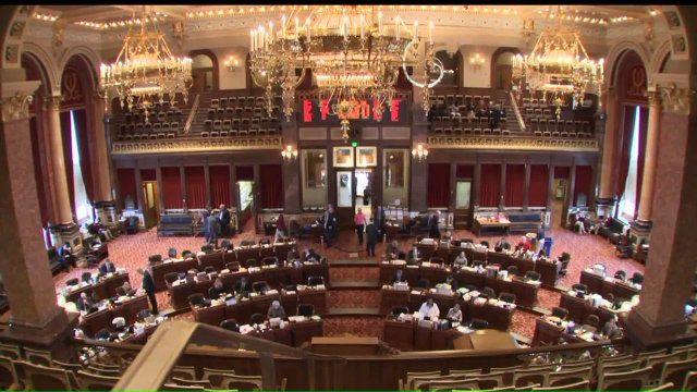 Top Iowa Lawmaker Resigns After Video Showing Him Kissing Statehouse Lobbyist