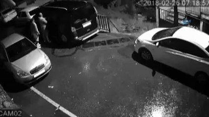 Hırsızlar minibüsü 5 dakikada böyle soydu