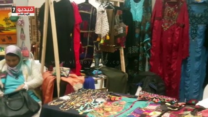 فيديو.. "عشان ميقفوش فى طابور البطالة" .. حكايات 40 شابا وفتاة احترفوا الأعمال اليدوية رغم حصولهم على مؤهلات عليا