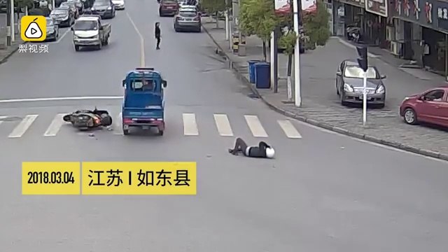 3 automobilistes se lancent à la poursuite d'un chauffard qui vient de renverser un motard