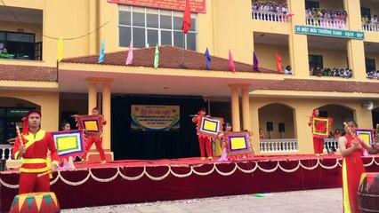 Múa Dòng Máu Lạc Hồng - Đất Việt Tiếng Vọng Ngàn Đời 12A4 THPT Quế Võ Số 2