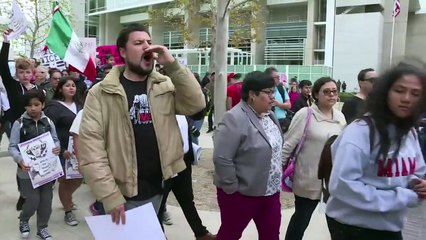 Manifestation à San Diego avant la visite de Trump en Californie