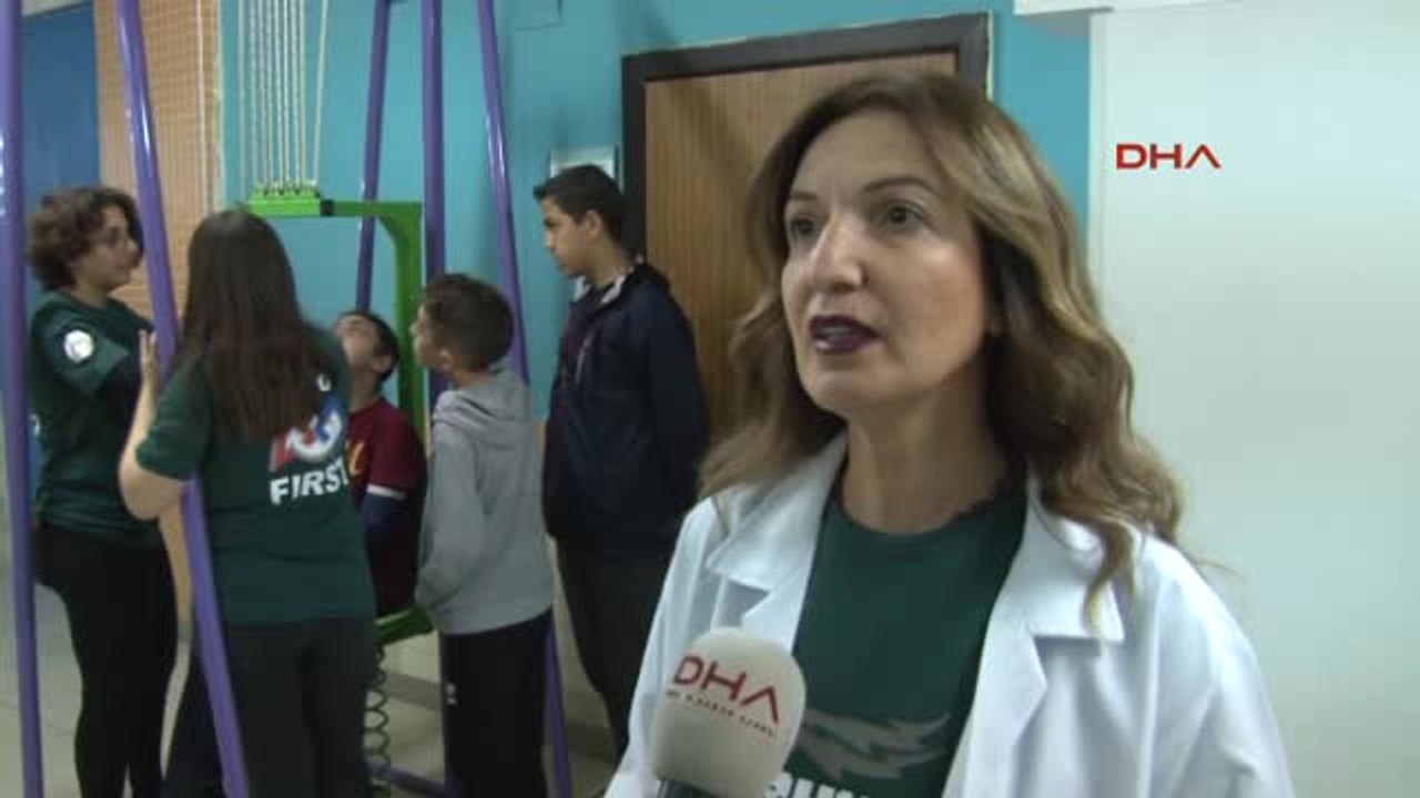 Adana'da Bilim Müzesini 15 Bin Kişi Ziyaret Etti