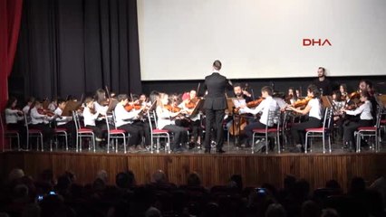 Eskişehir 40 Çocuk, 40 Kemanla Başlanan Orkestra 800 Kişilik Oldu