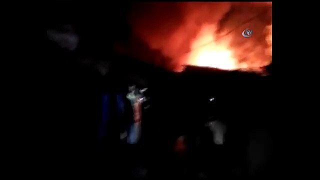 Bangladeş’teki mülteci kampında korkutan yangın