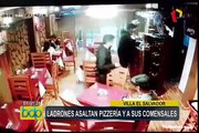Cámaras captan violento asalto a pizzería de VES