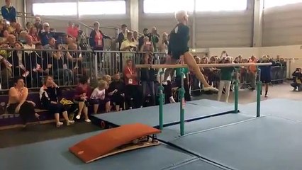 91 ans, cette mamie fait de la Gymnastique comme une pro !