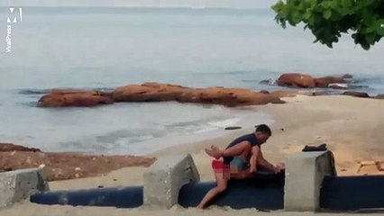 Tourists facing jail for having sex on the beach