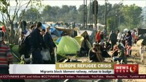 Migrants block Idomeni railway at Greek border