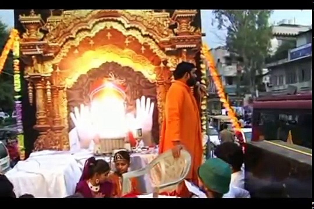 Mere Satguru Pyare ka Darbaar Bada Shona Hai