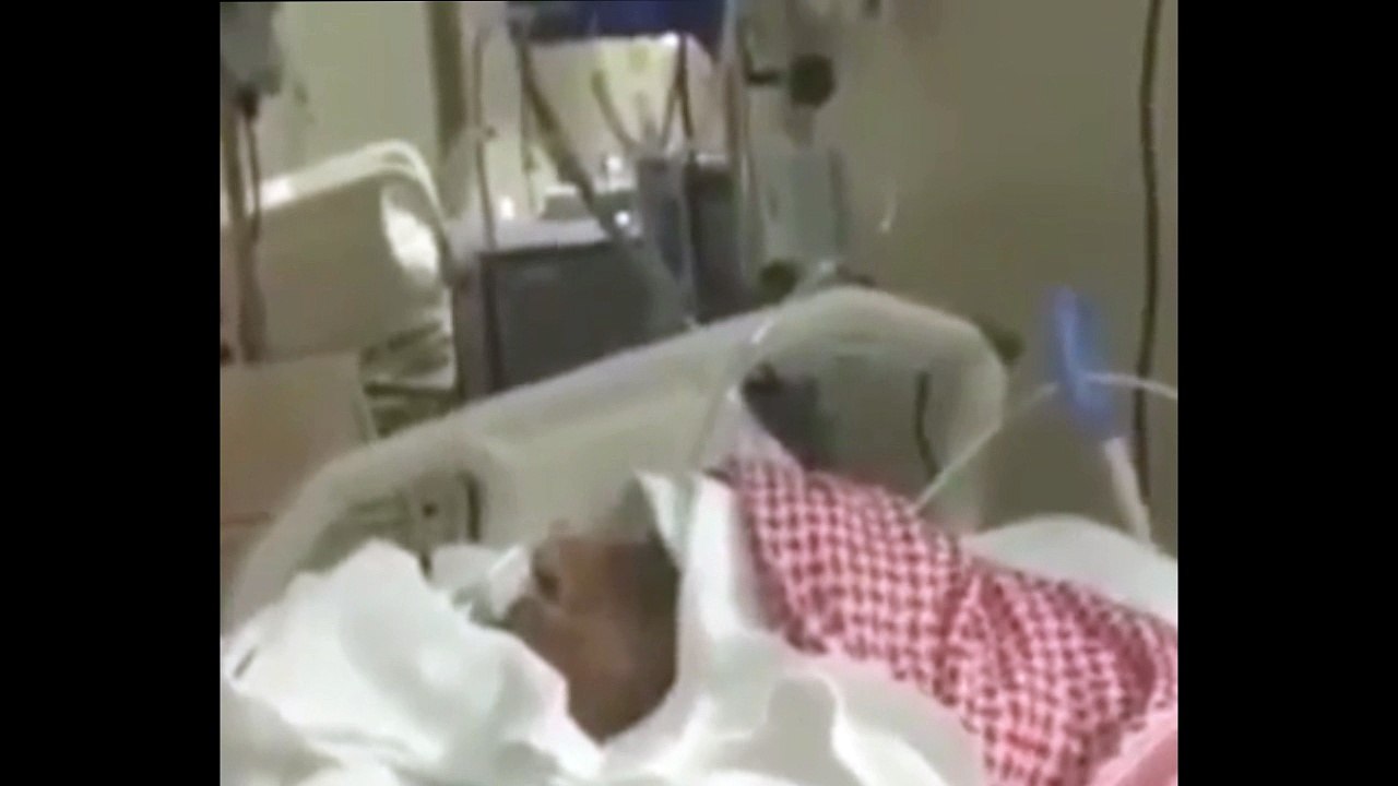 SubhanALLAH!! Setiap Waktu Shalat Pasien Koma di ICU Ini Kumandangkan Adzan