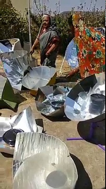 Solar Cooker - VideoEggs