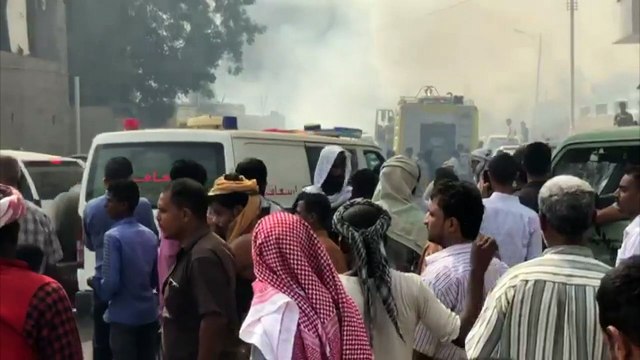 Suicide bombing claimed by IS kills six in Yemen's Aden