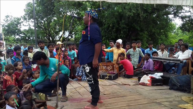 AMAZING COMEDY BY MANGALPUR DRAMA PARTY AS DHAMU ROCKED THE STAGE DHAMU CHALE SADHUAWNI MEIN PART 1