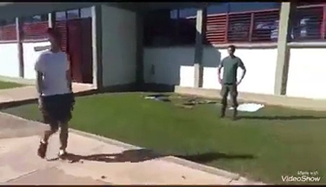 Cuando le juegas al vergas en el Ejercito